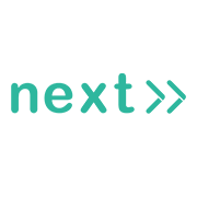  next»のロゴ