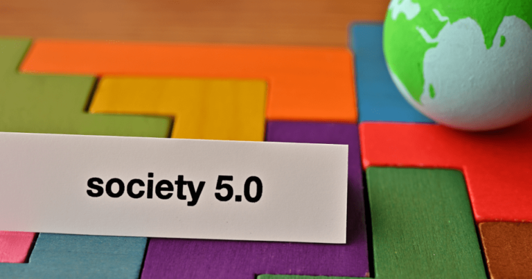 ICT市場の現状と課題は？「情報通信白書」総ざらい – デジタル田園都市、Society 5.0など政策を解説