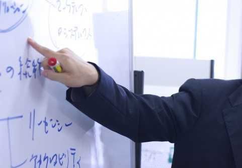 今さら聞けない「セミナー」と「研修」の違いと意味とは？検索サイト・研修サービスおすすめ