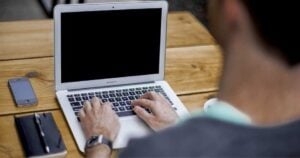 中小企業向け経費精算システム15選 – シェア | 50人未満は少人数プラン有りを要比較