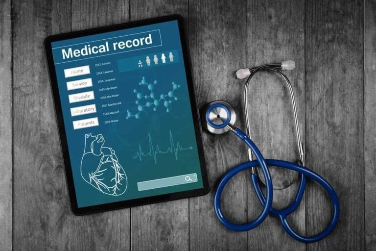 [PR] 無料の電子カルテ「カルテZERO」の使い方 | 価格・機能・信頼性を現役医師がレビュー