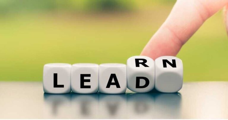 経産省がeラーニングポータル「マナビDX」開設、デジタル人材不足の打ち手となるか