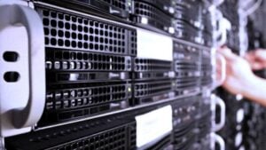 ファイルサーバーとは？機能＆NASとの違いをわかりやすく解説