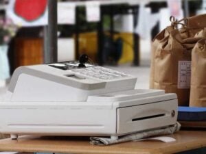 POSレジとは？レジスターとの違い・導入メリット – タブレット対応システムの選び方