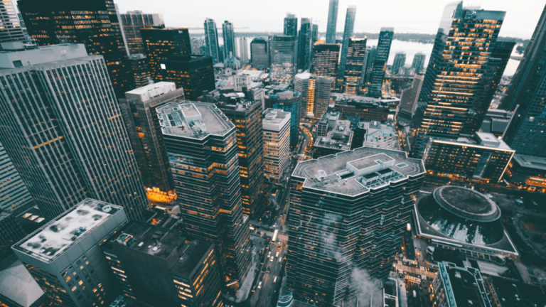 アベノミクスとは？新旧「3本の矢」からわかる課題、経済効果や失敗の原因