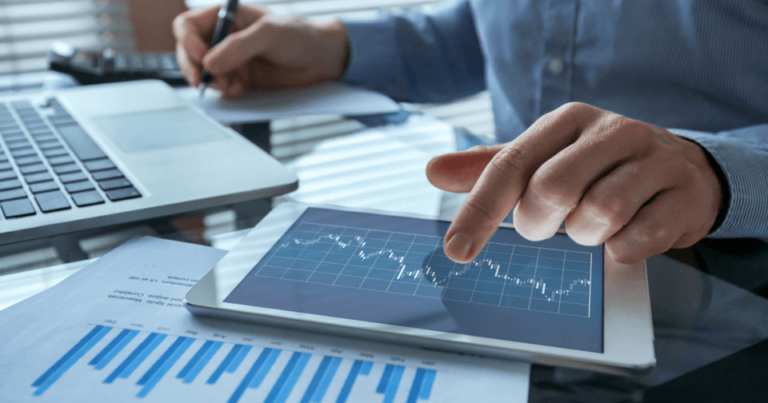 セルフサービスBIとは？従来型との違い