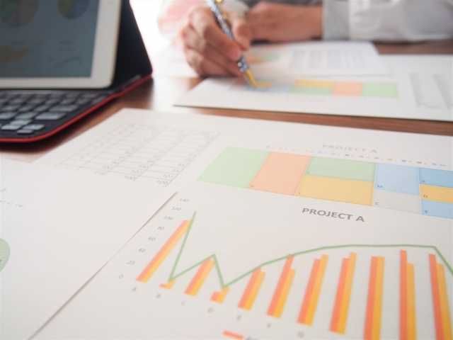 月次決算とは – 管理会計用語 | メリット、意思決定を自動化