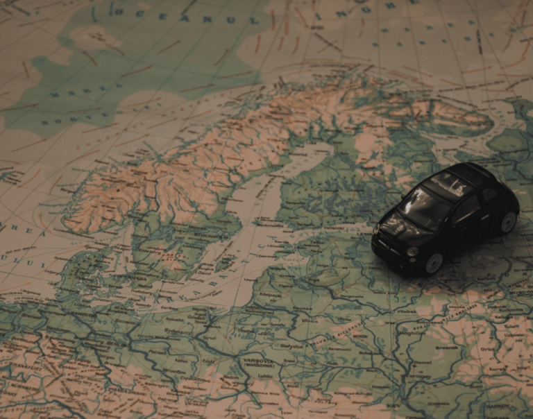 マイカー通勤するなら申請書兼誓約書を出そう！無料テンプレート・書き方・必須項目