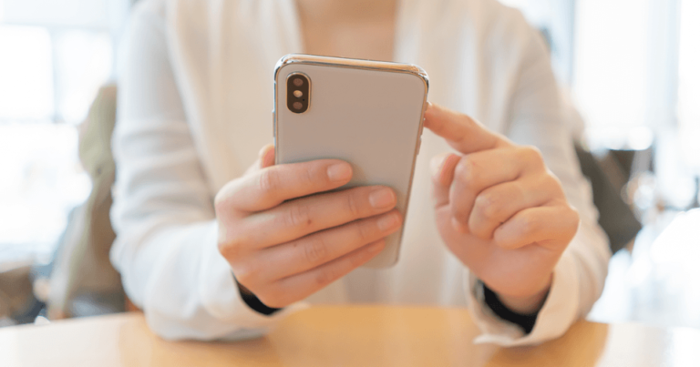 Zoomは8位、緊急事態宣言で利用者が増えたアプリ – ビデオ通話の境界線は50代？