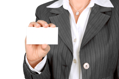 名刺交換のマナーは？複数人の順番や片手で同時に受け渡しする方法