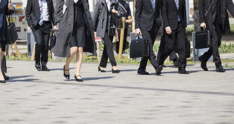 【2025年最新】新卒一括採用とは？メリットデメリット・廃止の方針は？