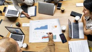 インフルエンサーマーケティングの費用は？料金相場や単価・依頼の流れ