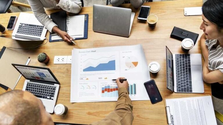 インフルエンサーマーケティングの費用は？料金相場や単価・依頼の流れ